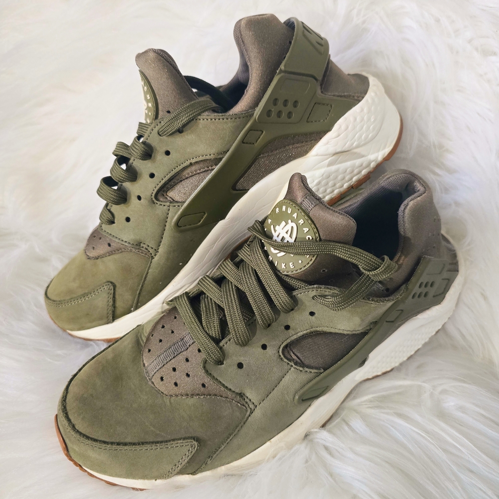 Nike Khaki Green Athletic Sneakers